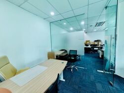 Sunshine Plaza (D7), Office #454698991